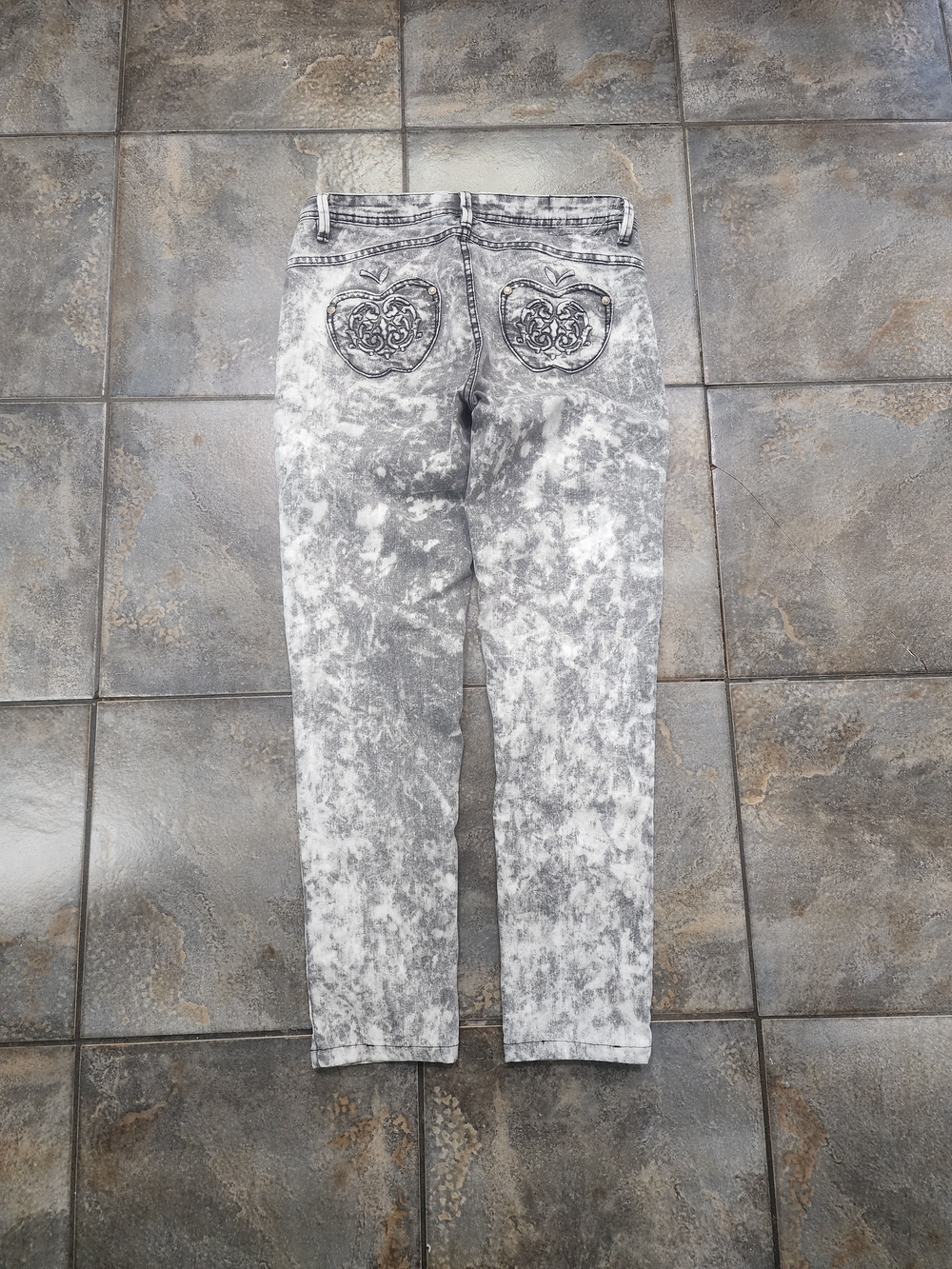 Vintage Y2K Apple Bottoms Women's 7/8 32x28 Acid Wash Low Rise Skinny Jeans